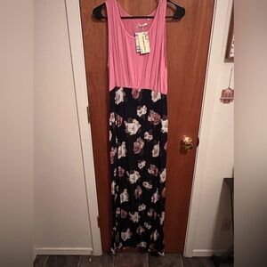 NWT Pink and Navy floral dress Size XXL
